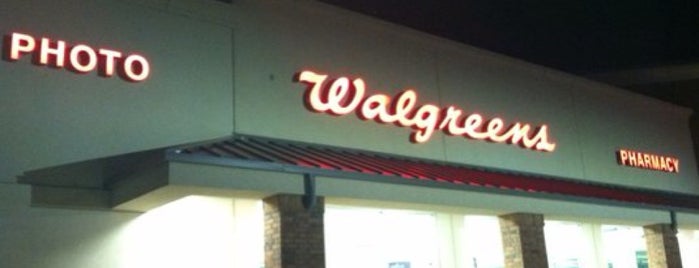 Walgreens is one of Orte, die Justin gefallen.