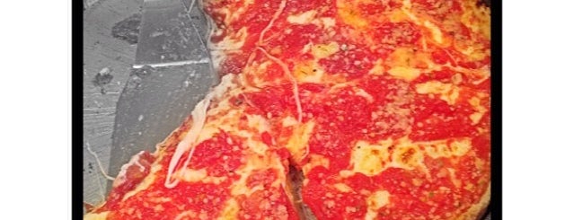 Lou Malnati's Pizzeria is one of Chicago's Most Iconic Pizzerias.
