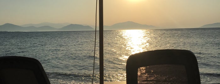 Pefki Beach is one of Posti che sono piaciuti a Ifigenia.