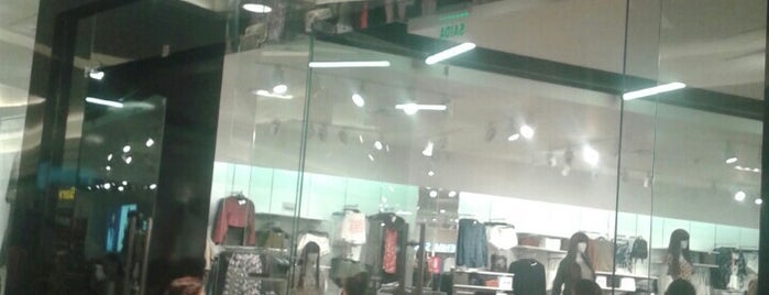 Forever 21 is one of Orte, die Clau gefallen.