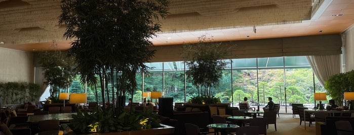 Bamboo Lobby Bar & Lounge is one of Yongsuk'un Kaydettiği Mekanlar.