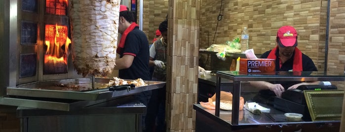 Shawarma Halab is one of Lugares favoritos de Brad.