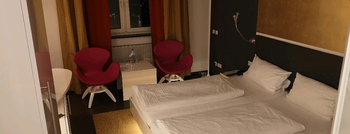 Hotel Sinsheim is one of Lugares favoritos de Marc.