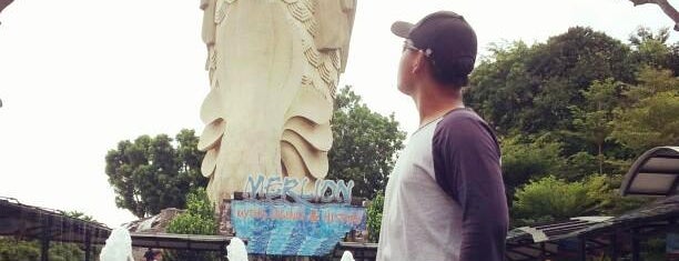 Sentosa Merlion is one of SINGAPORE.