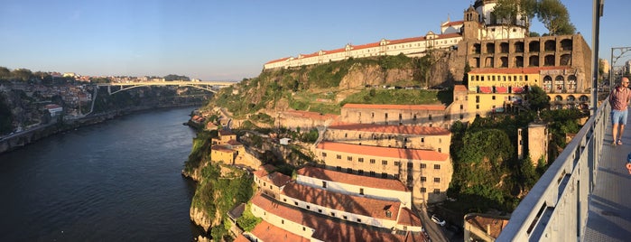 Cosme Oporto Guesthouse is one of Posti che sono piaciuti a Jorge.