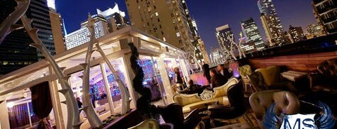 XVI Lounge NYC is one of Midtown Drinkies.