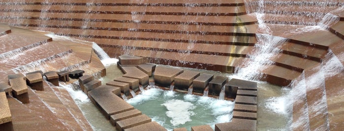 Fort Worth Water Gardens is one of Exploring Cowtown (Fort Worth).