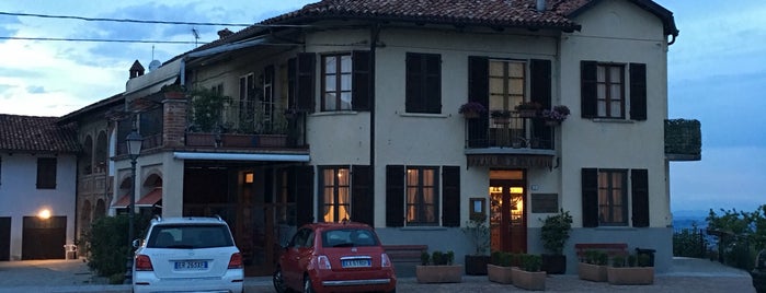 Trattoria In Piazza is one of Alba e Langhe.