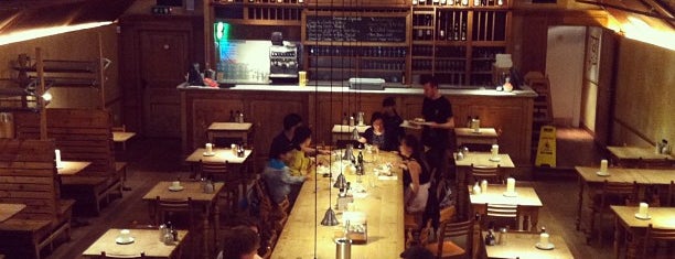 Le Pain Quotidien is one of Babelverse: Global Meet-Up Spots.