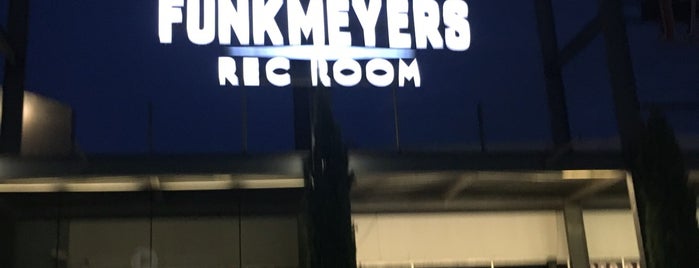 Funkmeyers Rec Room is one of El Paso 🤛 List.