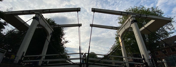 Zandhoeksbrug (Brug 316) is one of Amsterdam.