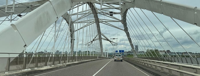 Enneüs Heermabrug (Brug 2001) is one of Amsterdam Bridges (numbers > 500) ❌❌❌.