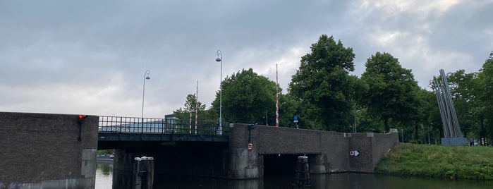 Jan van Galenbrug (Brug 382) is one of Amsterdam bridges: count them down! ❌❌❌.