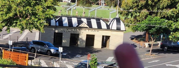 Victoria Park Oval is one of AFL Venues.