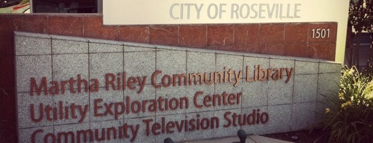 Martha Riley Community Library is one of Tempat yang Disukai Justin.