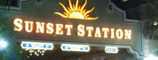 Sunset Station Hotel & Casino is one of Lugares favoritos de Donna Leigh.