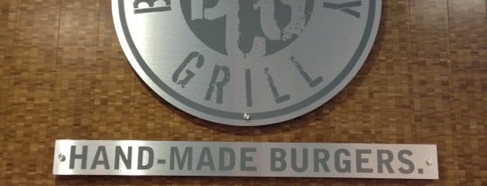 Burger City Grill is one of Michelle 님이 저장한 장소.