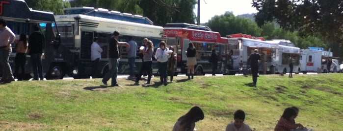 Food Trucks Studio City is one of Kina’s Liked Places.