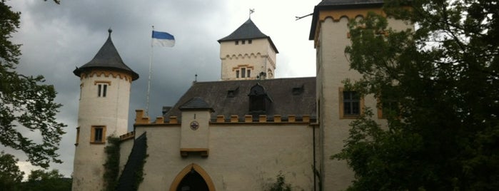 Schloss Greifenstein is one of World Castle List.