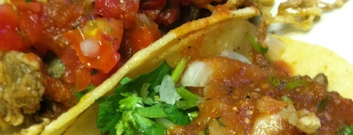 Tacos Jalisco is one of Orte, die Guy gefallen.