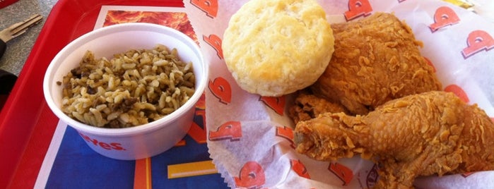 Popeyes Louisiana Kitchen is one of Lugares favoritos de Marlanne.