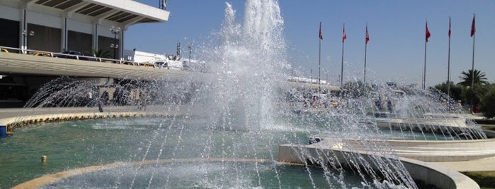Tunis Carthage International Airport (TUN) is one of Lugares favoritos de Aptraveler.