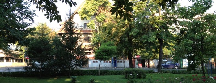 Piața Dorobanților is one of Lugares favoritos de Florinel.