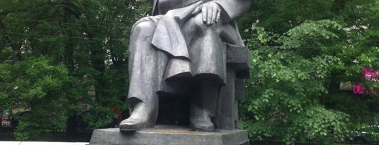 Памятник Н. Чернышевскому is one of Posti che sono piaciuti a Capitan.