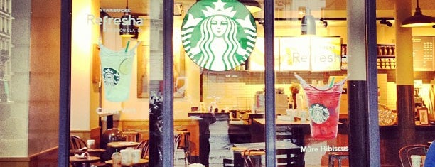 Starbucks is one of Tempat yang Disukai Mujdat.