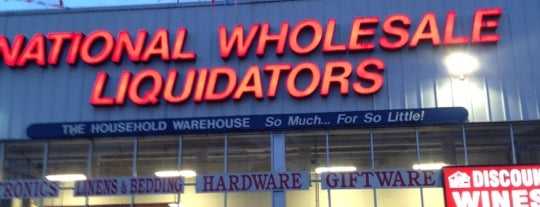 National Wholesale Liquidators is one of Orte, die Luis gefallen.