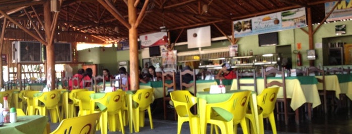 Kaka's Bar e Restaurante is one of Orte, die Luciana gefallen.