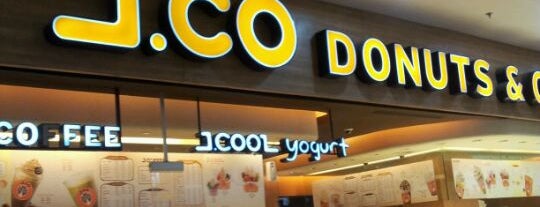 J.CO Donuts & Coffee is one of Plaza Mulia.