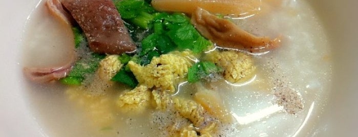 ข้าวต้มปลาศรีราชา ลุงหนวด is one of พาชิมไปเลื่อย.