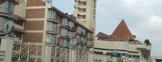 7 Hills Revolving Restaurant is one of The equator.