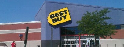 Best Buy is one of Tunisiaさんのお気に入りスポット.