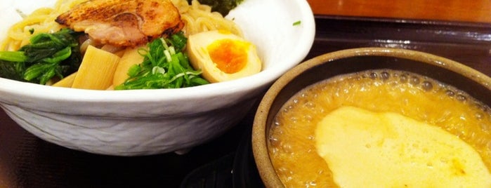 つけ麺 眞 is one of Solid Lunch Options in Kitashinchi Under ¥1,000.