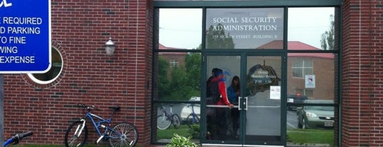 Social Security Office, Hyannis is one of สถานที่ที่บันทึกไว้ของ David.