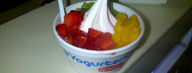 Yogurtería La Serenísima is one of Soleさんのお気に入りスポット.