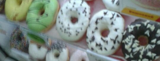 Світ Донатс / Sweet Donuts is one of Lada'nın Kaydettiği Mekanlar.
