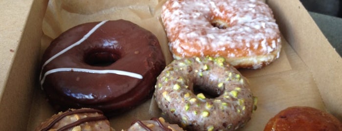 Doughnut Plant is one of NY/American Food for NYC CouchSurfers.