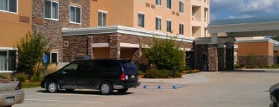 Courtyard by Marriott is one of Lugares favoritos de alonso.