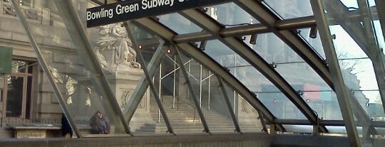 MTA Subway - Bowling Green (4/5) is one of Locais curtidos por Brendan.