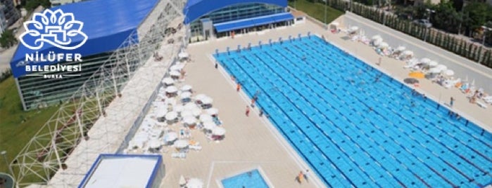 Konak Olimpik Yüzme Havuzu is one of Tempat yang Disukai Bulent.