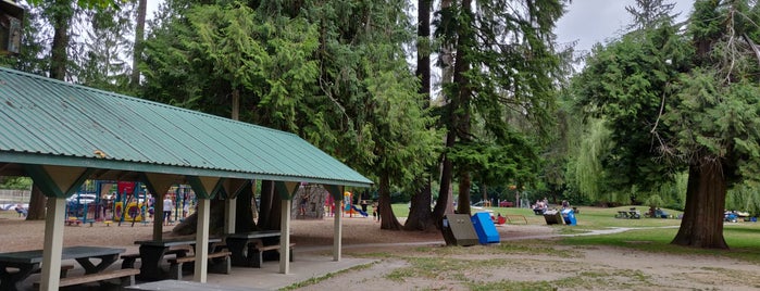 Maple Ridge Park is one of Lieux qui ont plu à Dan.