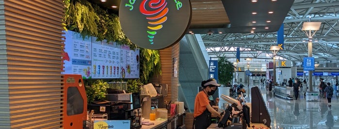Jamba Juice is one of Cafe part.7.