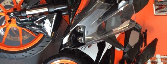 Supermoto KTM Turkiye is one of Mehmetcan'ın Beğendiği Mekanlar.