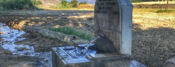 Karahüyük Mahallesi is one of Lugares favoritos de Çağlar.