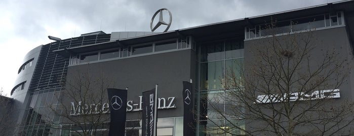 Mercedes-Benz Center Köln is one of Renania del norte.