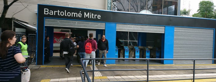 Estación Bartolomé Mitre [Línea Mitre] is one of transporte.