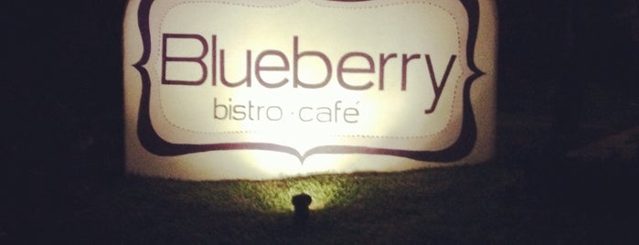 Blueberry bistro café is one of Orte, die Gerardo gefallen.